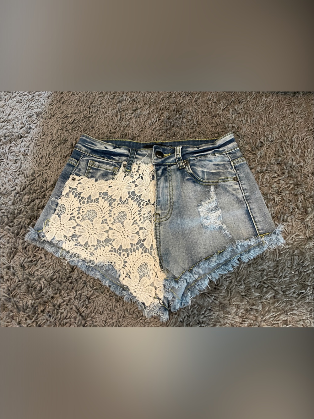 Festival high waisted Blue Denim Lace Fringe Daisy Duke Shorts sz. Small 25 26